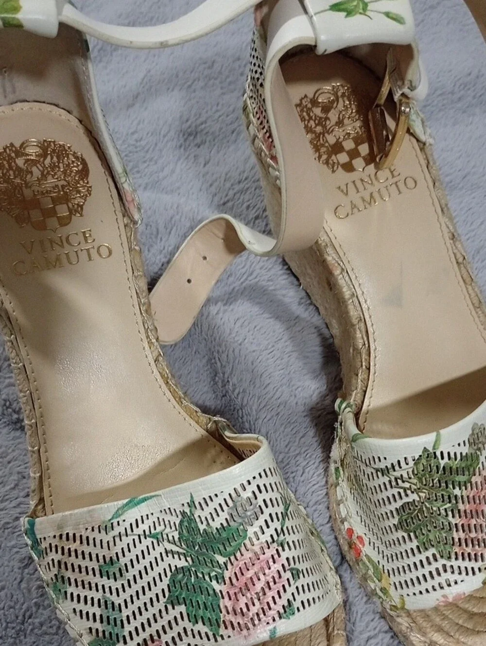 Vince Camuto White Floral Espadrille Wedge Sandals Size 7